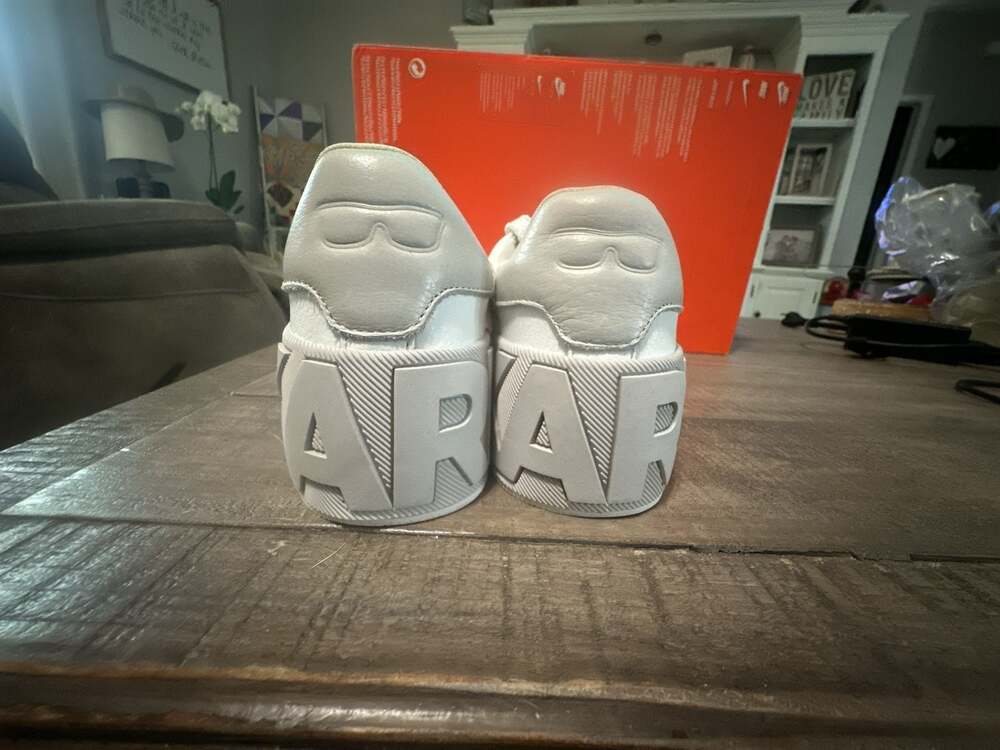 Karl Lagerfeld White Platform Sneakers with Gold Logo Hardware size 5 - Picture 3 of 4